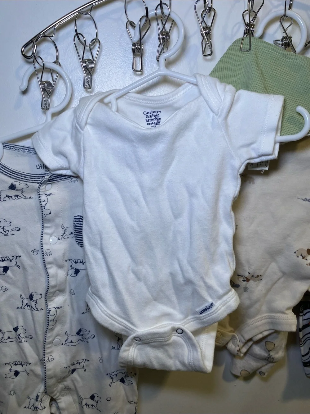 Gerber, Little one,Carter, White & Neutral Printed Baby One-Piece Footies Set